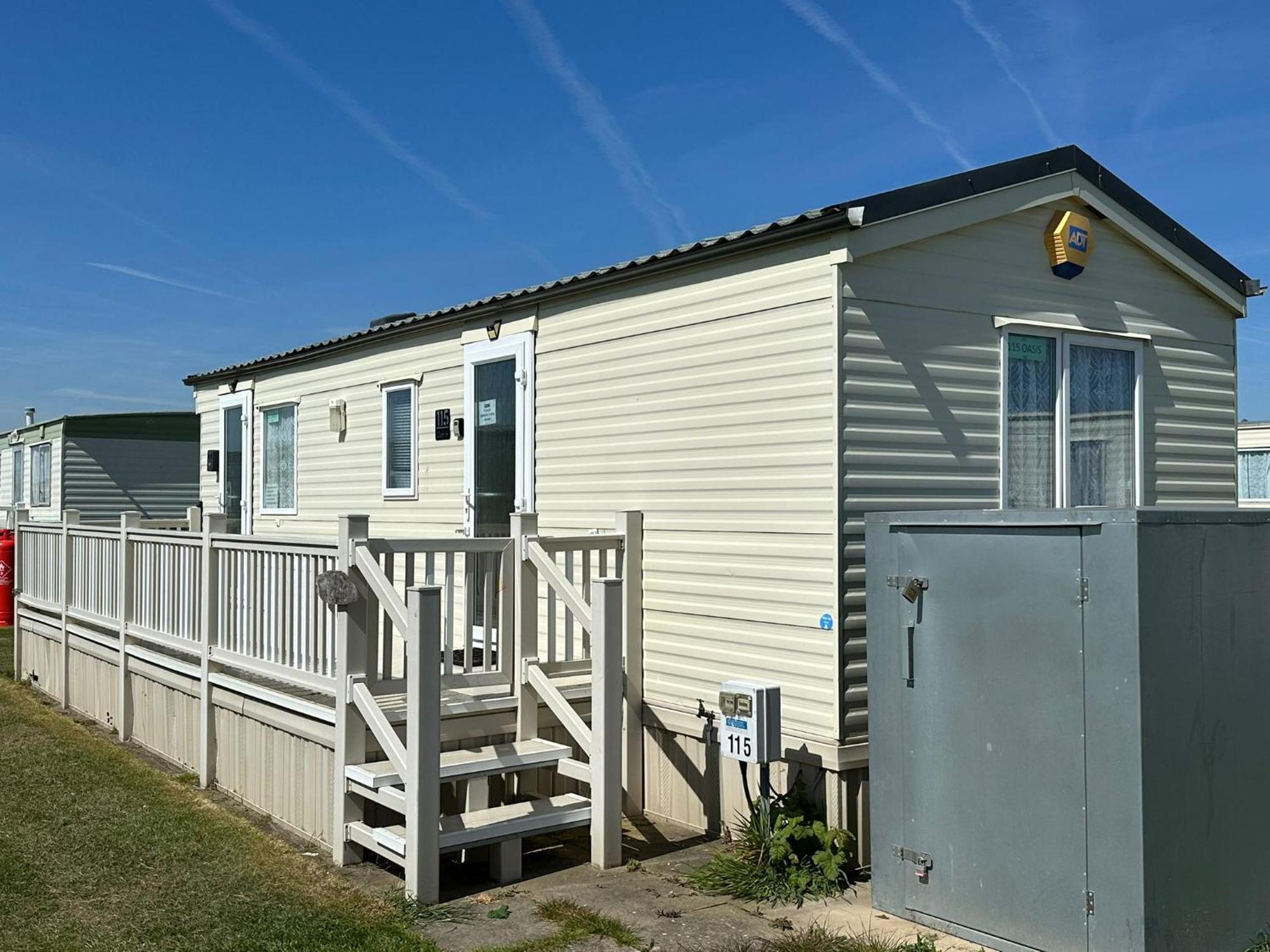 6 Berth Silver Beach Oasis Large Veranda インゴールドメルズ エクステリア 写真
